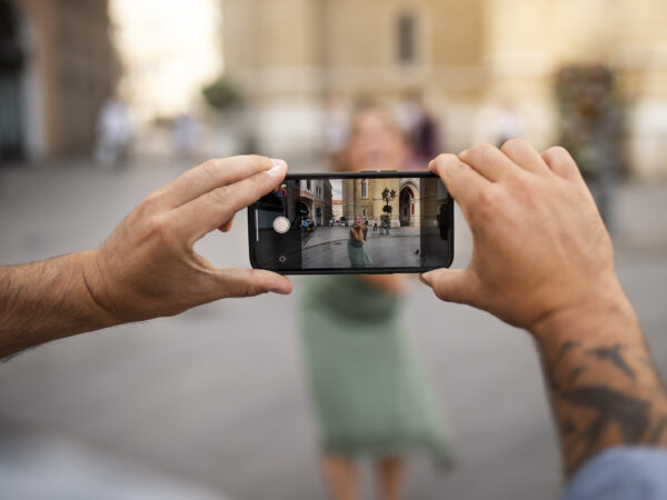 Câmera de smartphone está substituindo a câmera fotográfica? Entenda as diferenças